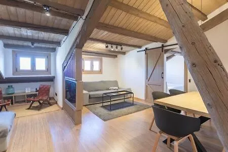 La Guineu Apartment